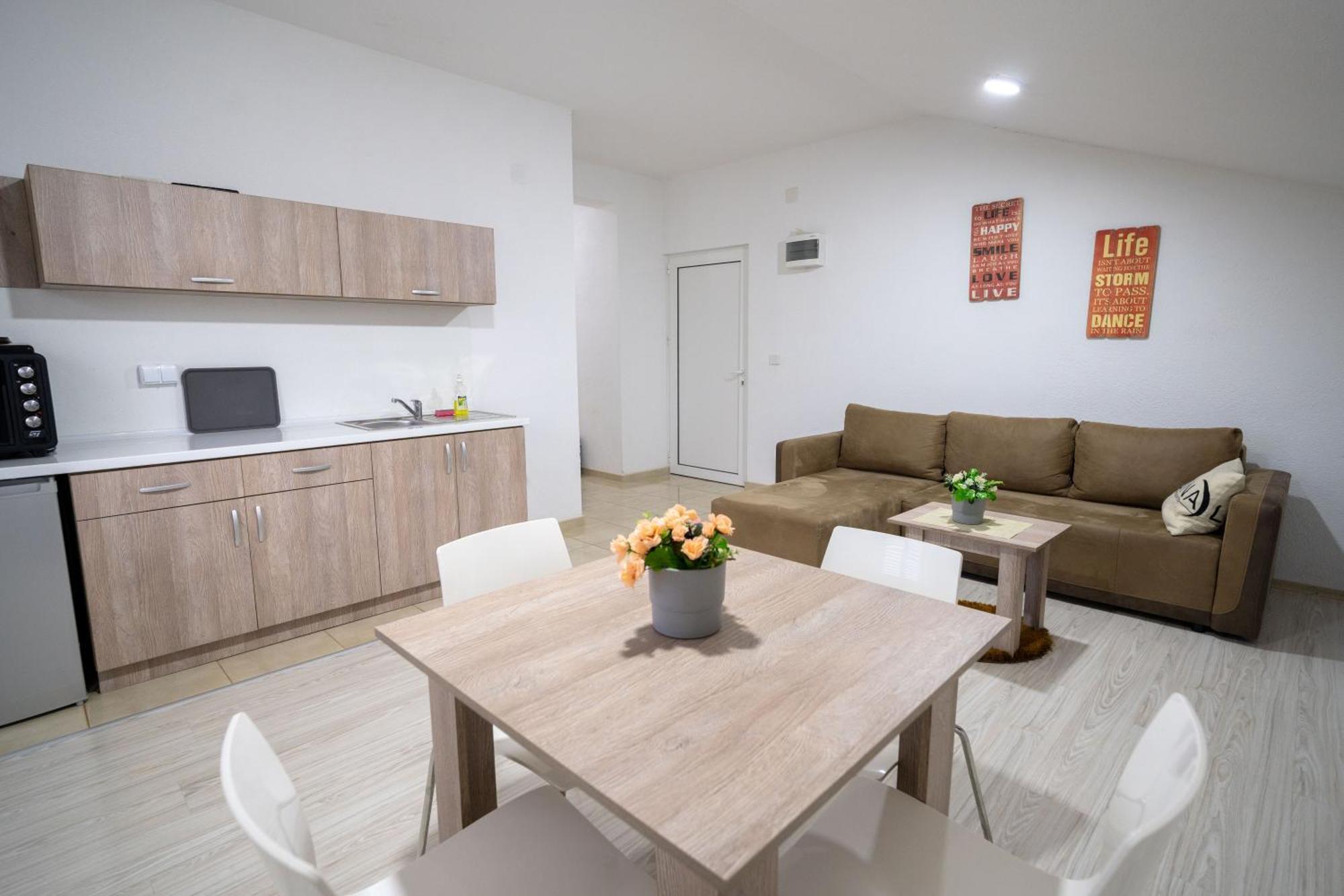 Luna Apartments Gevgelija Exterior photo