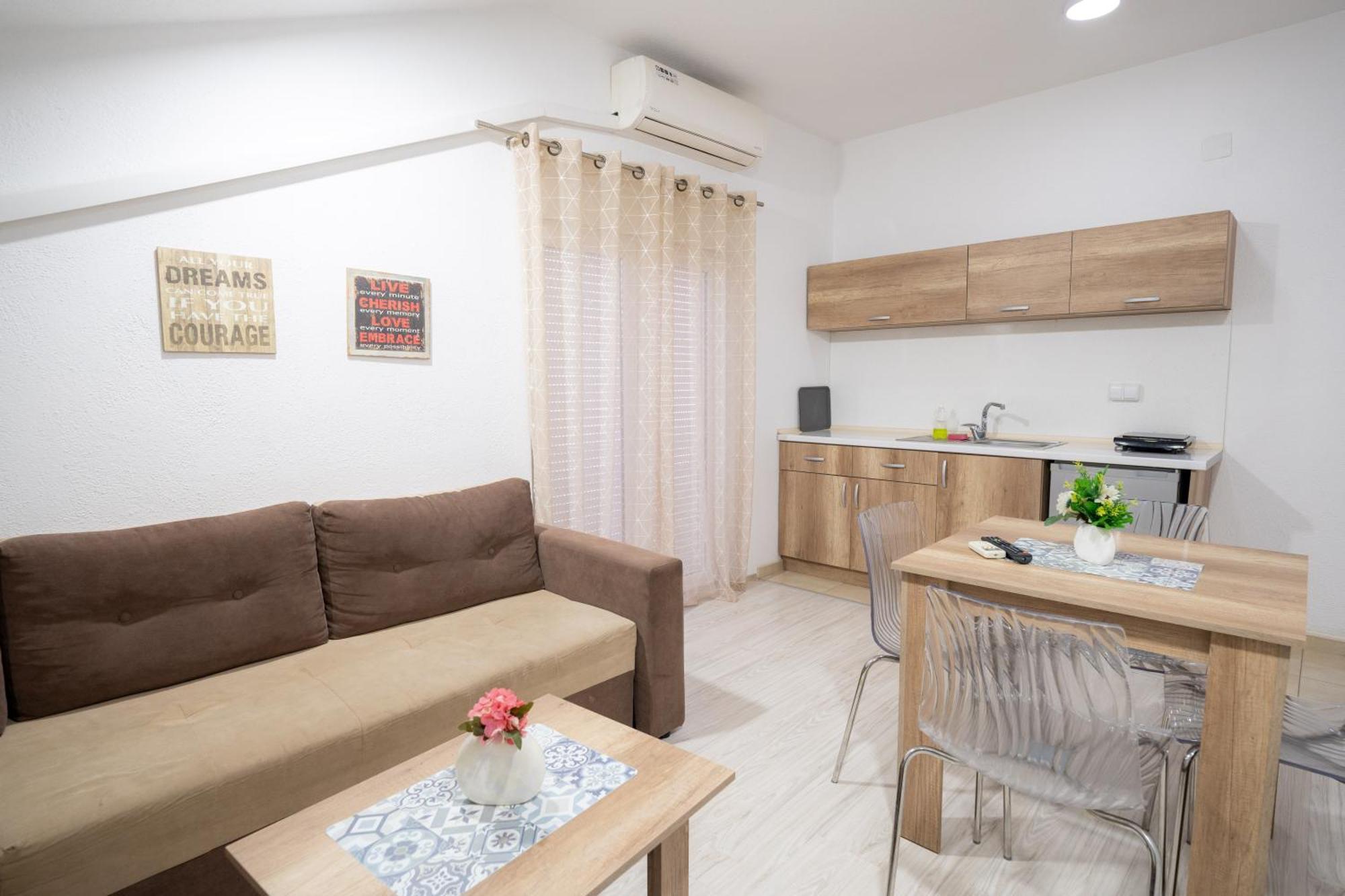 Luna Apartments Gevgelija Exterior photo